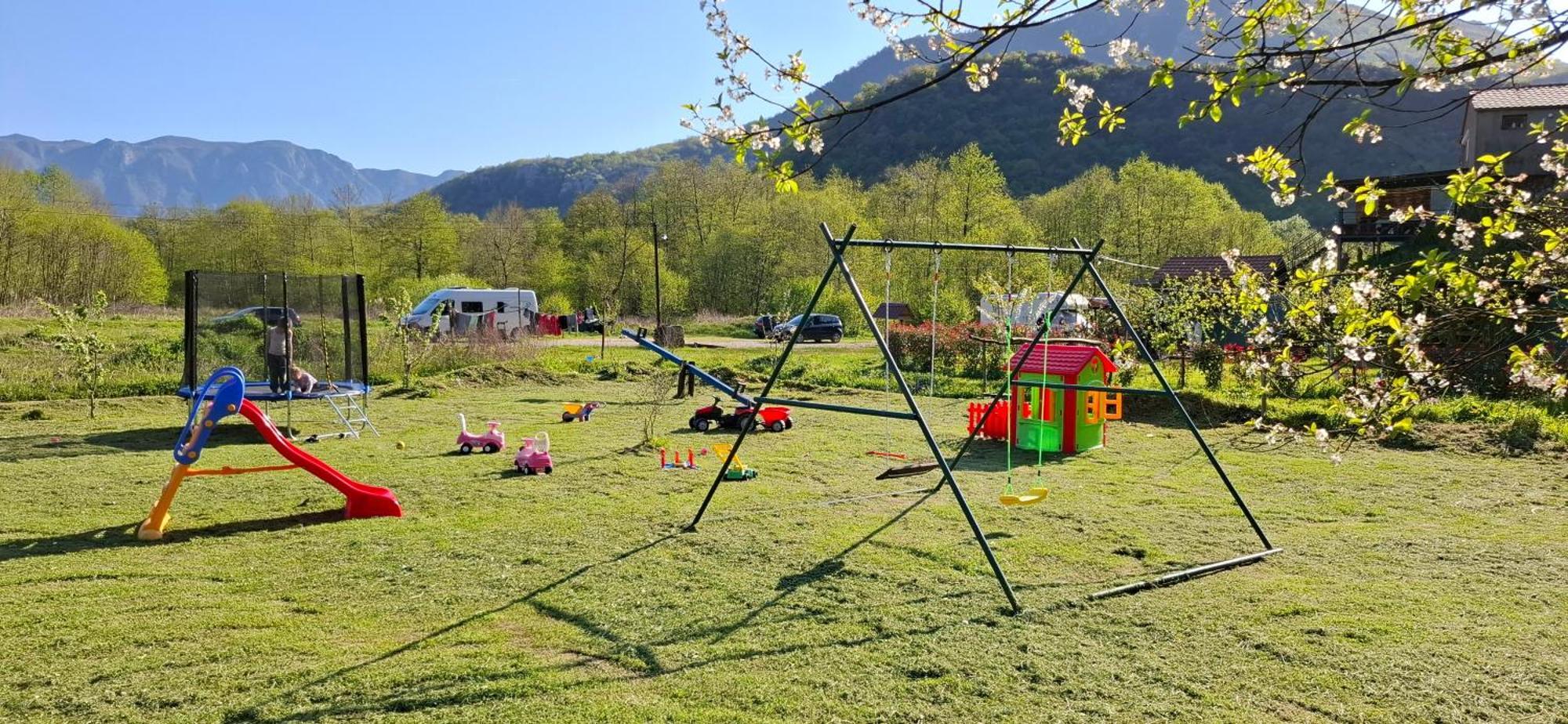 Camp Sunny Hills Hotel Virpazar Exterior photo